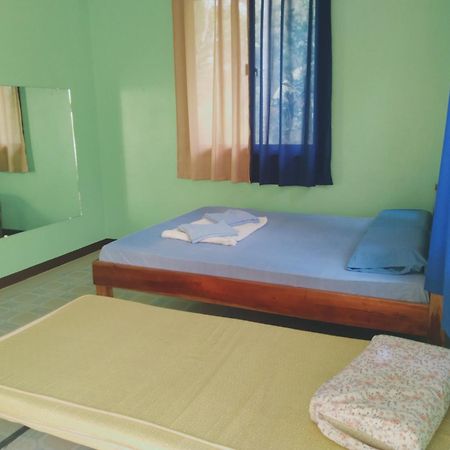 Xylla Guesthouse Siquijor Exterior photo